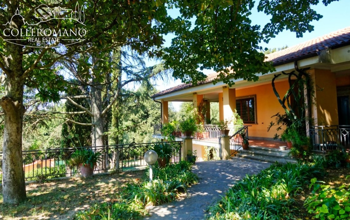 villa unifamiliare in vendita a Colleromano